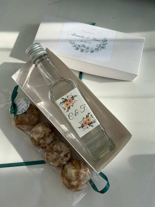 🍷 Pachetul compact cu turtă dulce și sticla pentru bautura