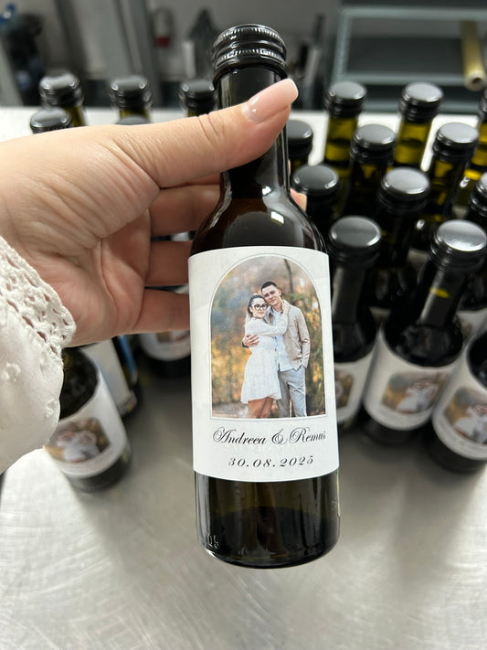 Sticlă vin cu etichetă personalizată
