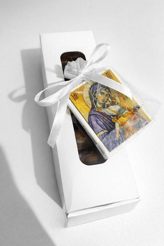 Cutie cu turta dulce si iconita